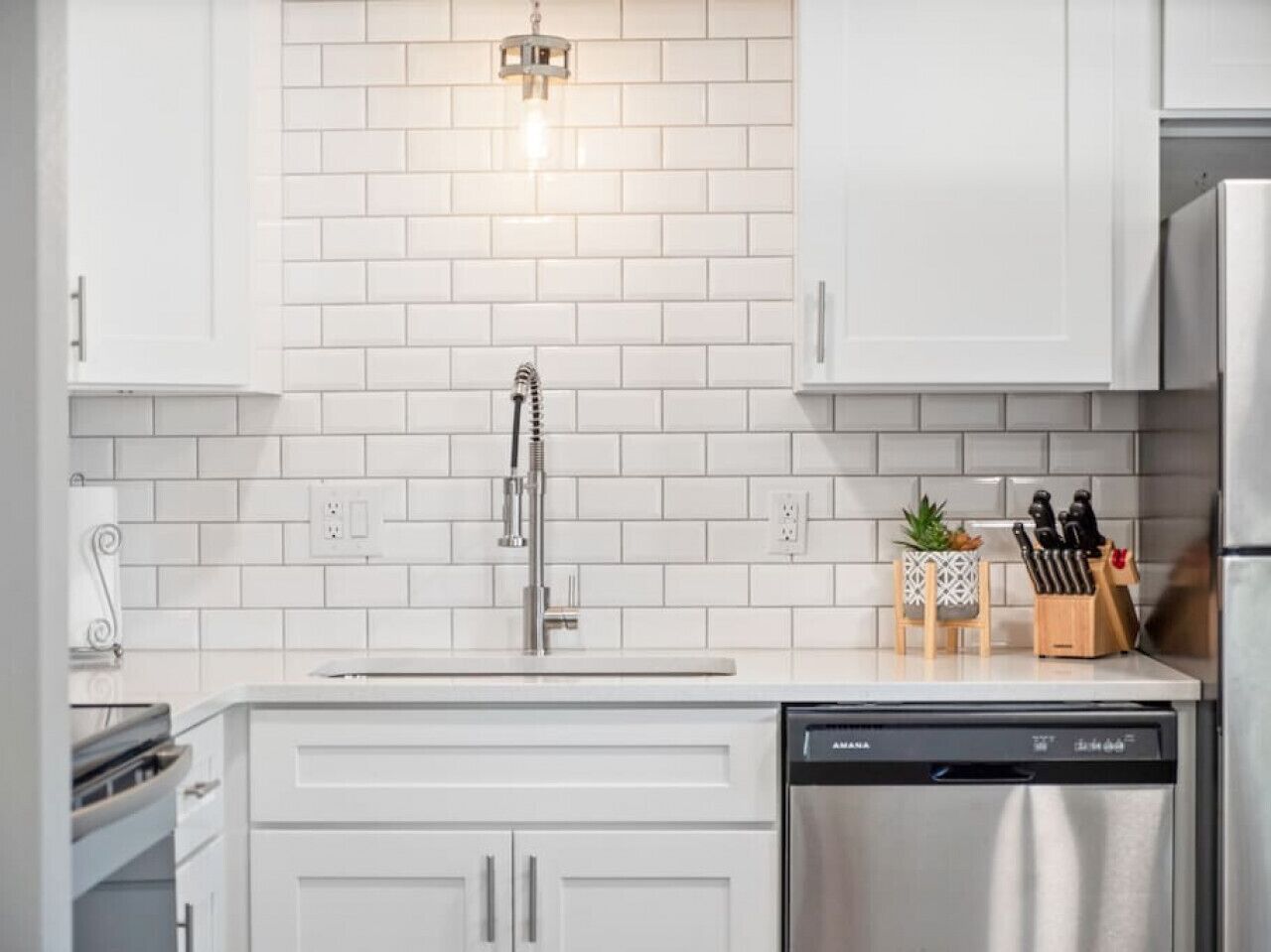 Entire Unit~Centrally Located & Updated 2 Bed APT