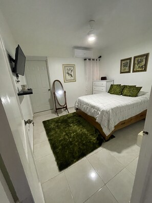 1 Schlafzimmer, Bügeleisen/Bügelbrett, kostenloses WLAN, Bettwäsche