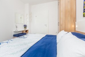 2 عدّة غرف نوم ومكواة/لوح كي وواي فاي