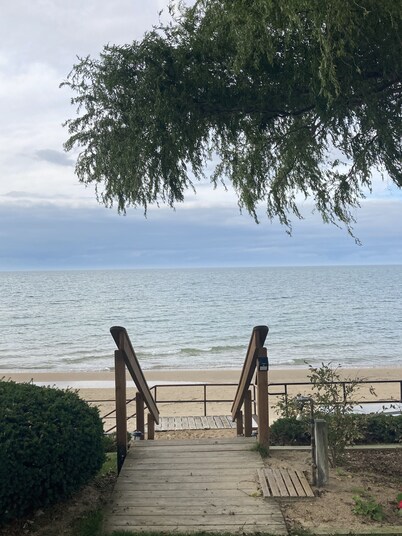 Beachfront Bungalow Retreat on Lake Huron! #2