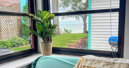 Beachfront Bungalow Retreat on Lake Huron! #2