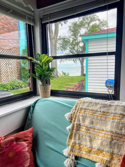 Beachfront Bungalow Retreat on Lake Huron! #2