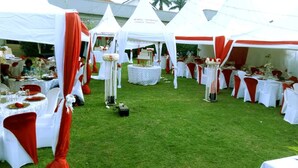 Garden - Safari Homes Hotel (Kampala)