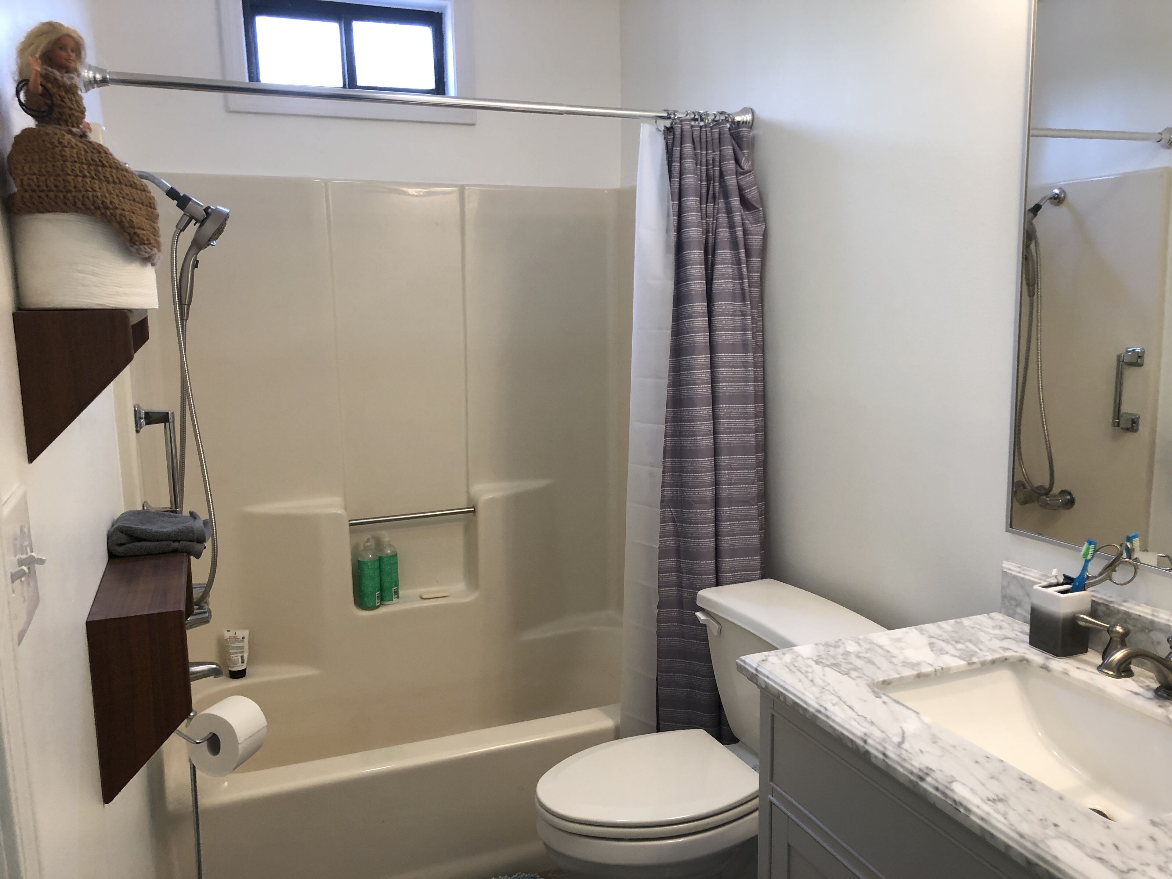 Custom Wood, Trout Stream, Natural Beauty Privacy 2Br 2Bath, 2 Acres, Immaculate