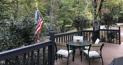 Custom Wood, Trout Stream, Natural Beauty Privacy 2Br 2Bath, 1Acre, Immaculate