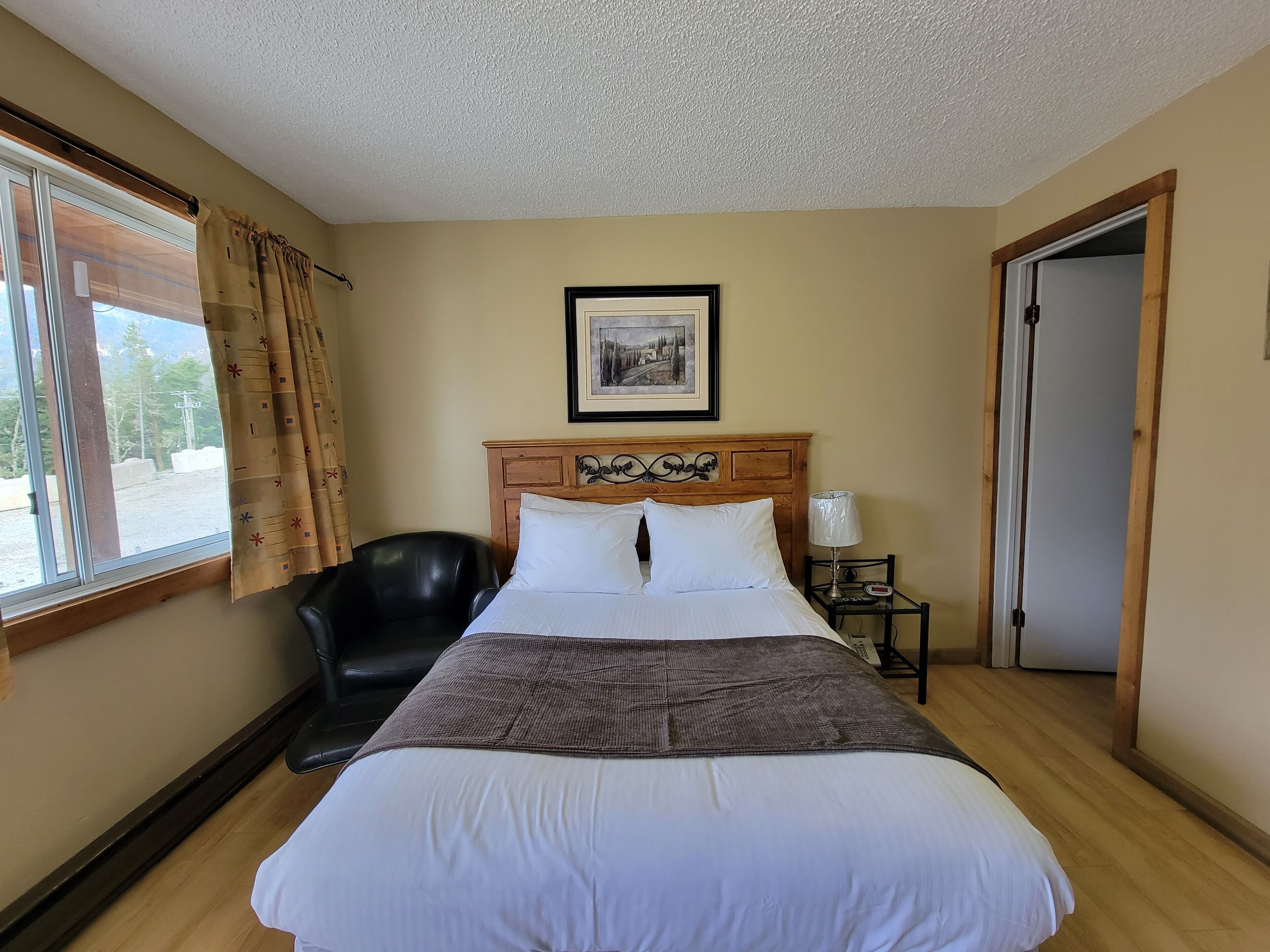 Kitimat Lodge