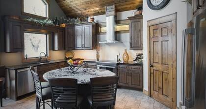 The Lakehouse at Johnson Lake â Your Perfect Getaway!