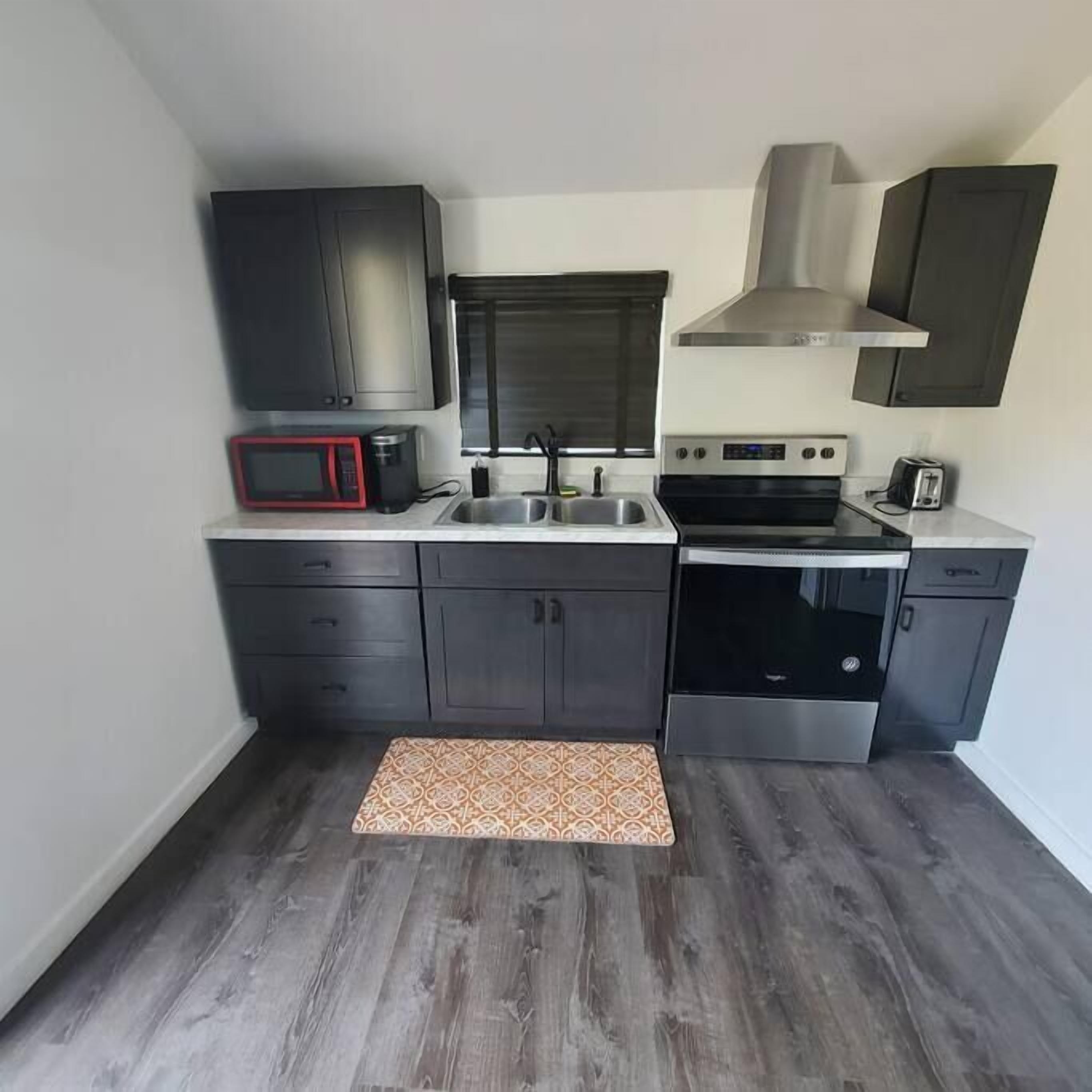 Cabin at Blue Lake in Central Washington (Cabin 8)