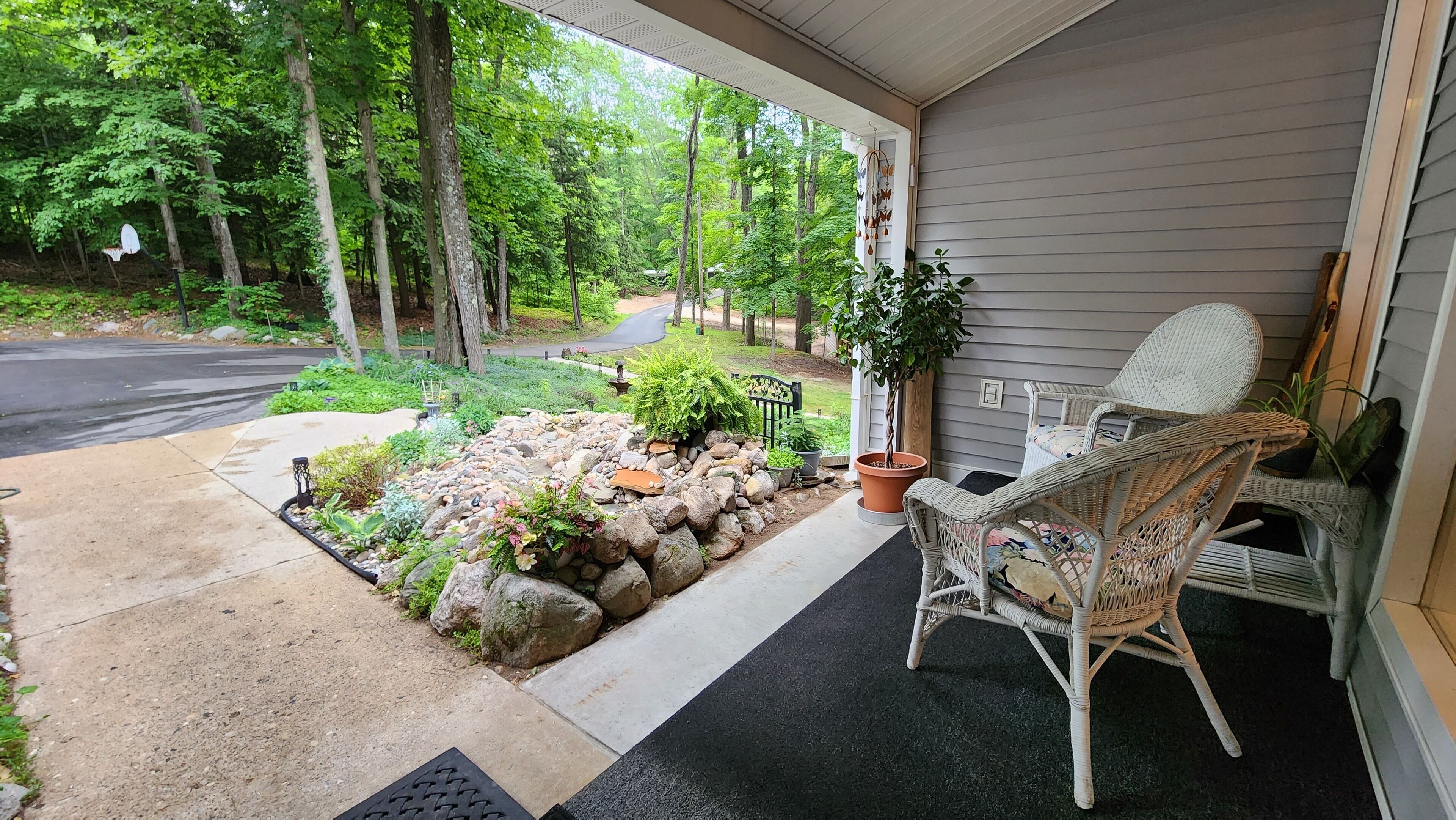 American Gold Cup - 3.5 Miles from Flintfields Horse Park