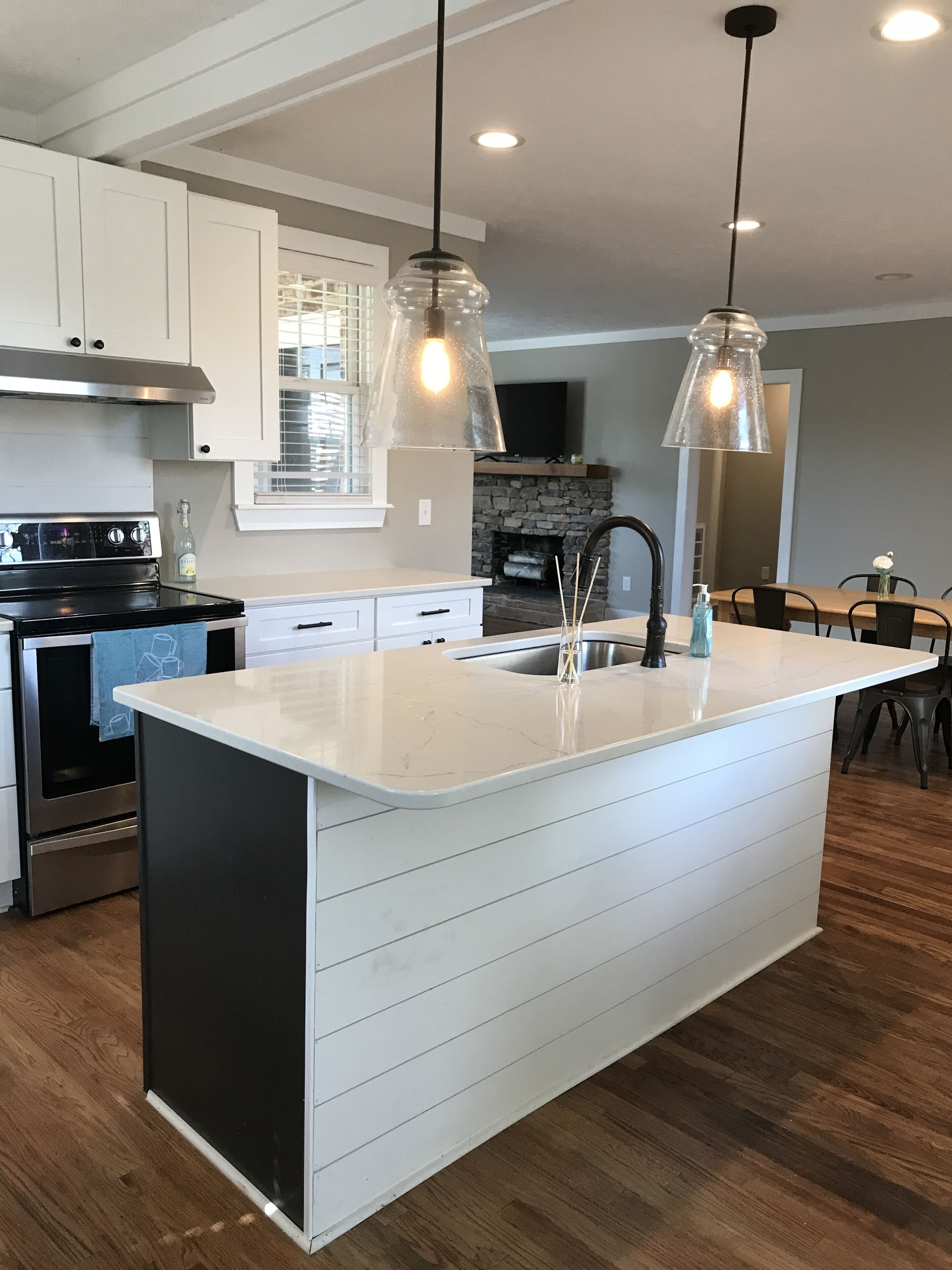 雪櫃、微波爐、焗爐、爐具