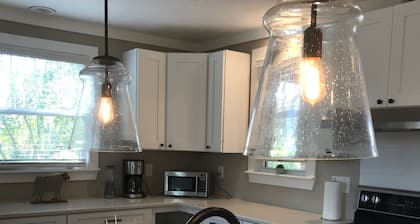 1.3 Mile Walk to the Augusta National Clubhouse!<br>Lovely Cottage with Space!