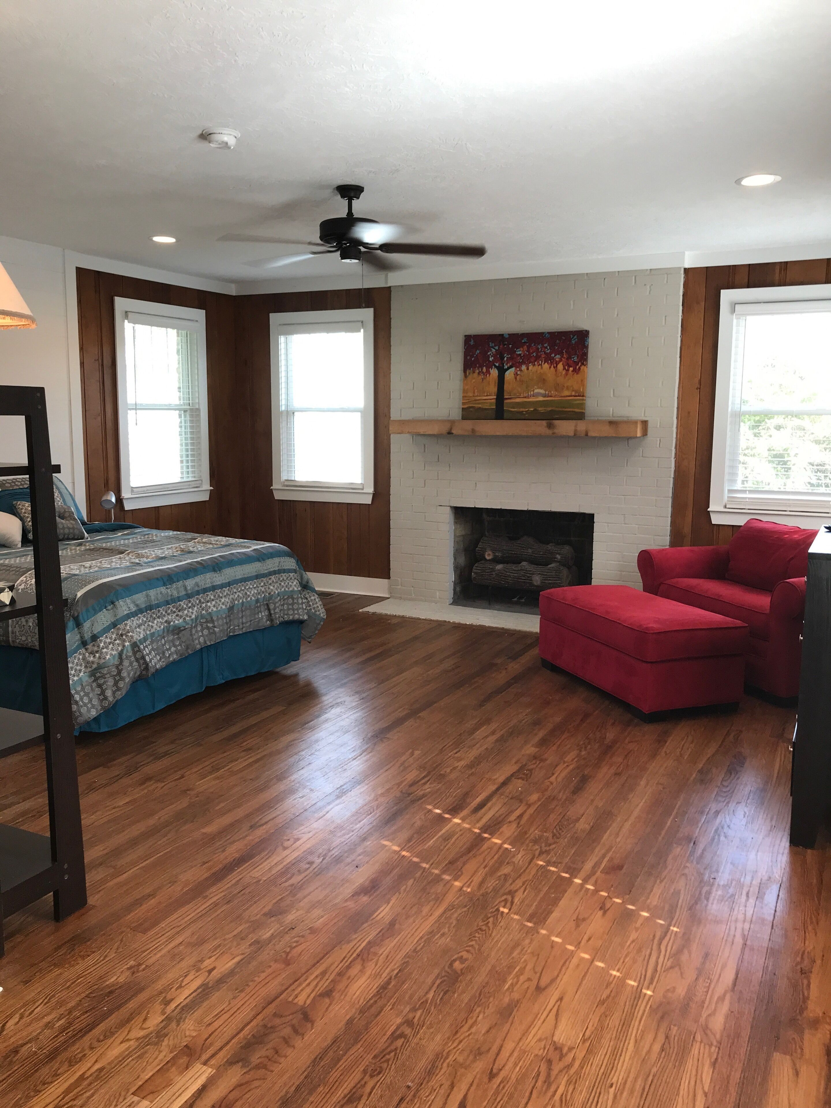 3 bedrooms, desk, free WiFi, bed sheets