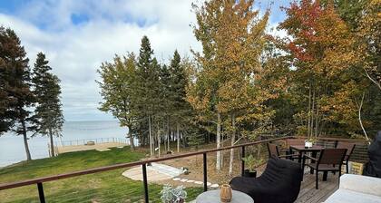 Lake Superior premium bespoke accommodations with ultimate view!