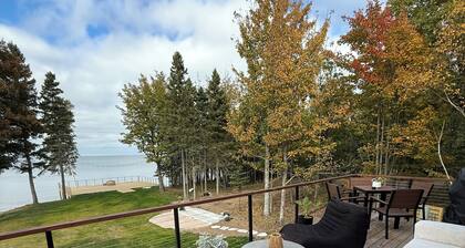 Lake Superior premium bespoke accommodations with ultimate view!
