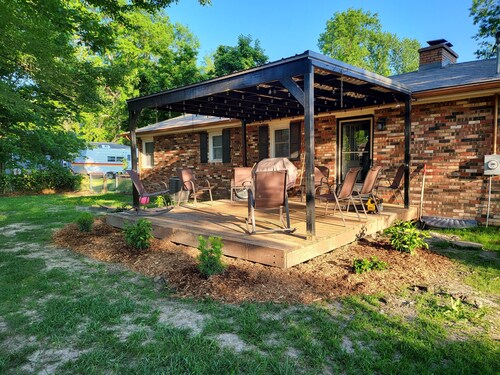 Beautiful 3 bedroom spacious home.