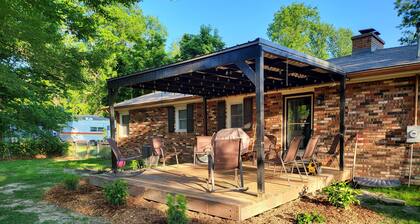 Beautiful 3 bedroom spacious home.