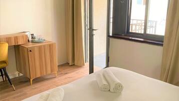 Deluxe Double Room, 1 Queen Bed