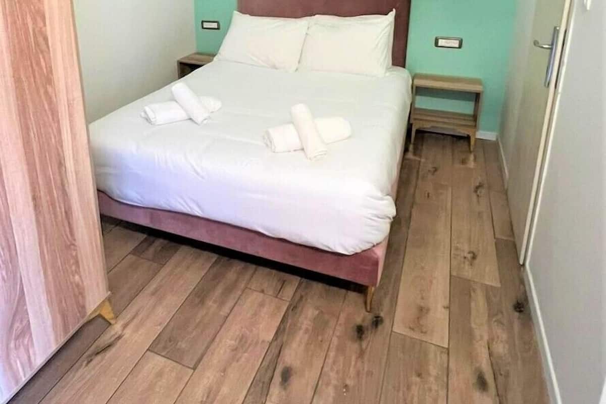 Habitación estándar | Ropa de cama hipoalergénica, minibar, wifi gratis y ropa de cama