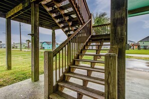 المنطقة المحيطة بالمنشأة