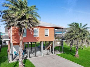 Property grounds - Crystal Moon - 2 bedroom 2 bath home that sleeps 8 (Port Bolivar)