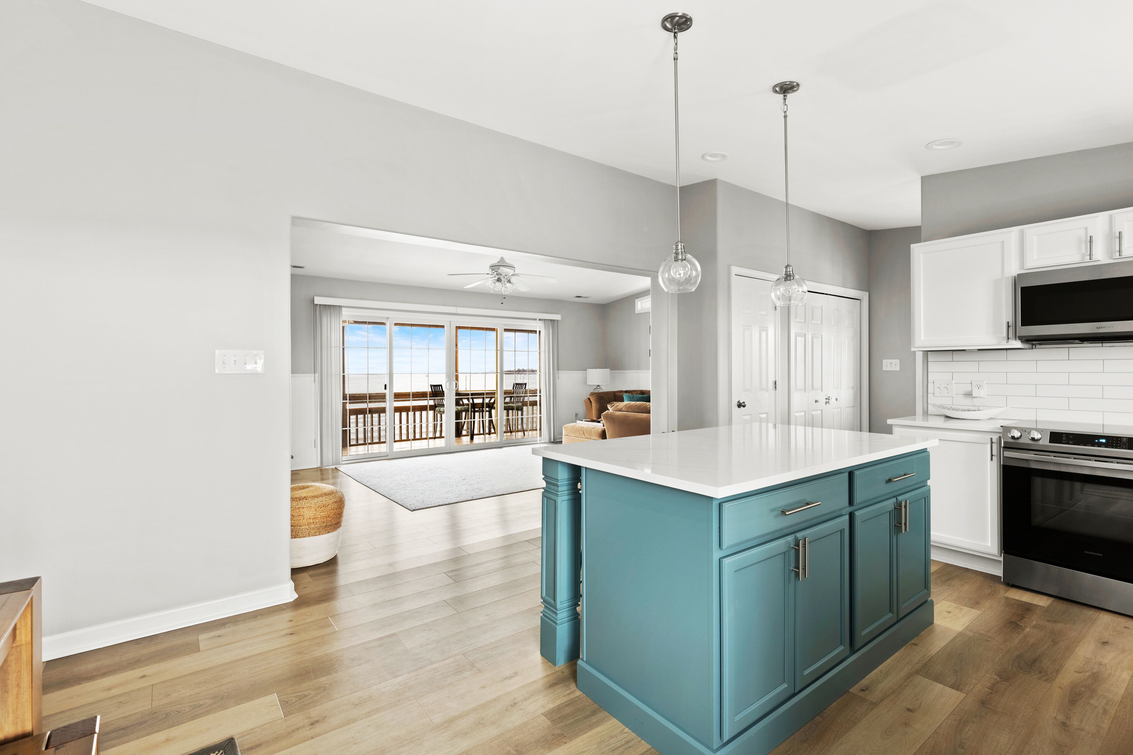 Renovated River House l Private Beach and Dock l Unforgettable Views<br>