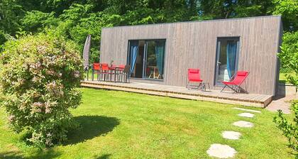 GĂźte on the scale of the 16 locks of the Canal du Nivernais