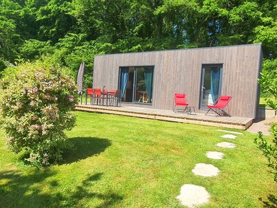 Gîte on the scale of the 16 locks of the Canal du Nivernais