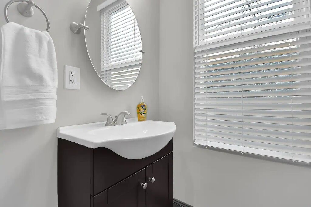 Newly Remodeled 2BR Near Downtown and Children’s