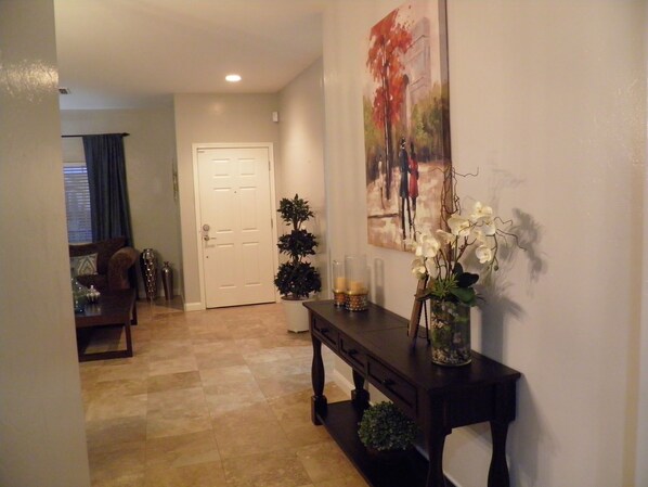 Interior - Beautiful 2 Story Home Perfect for a Family Getaway! (Sahuarita)