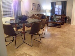 Dining - Beautiful 2 Story Home Perfect for a Family Getaway! (Sahuarita)