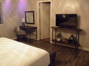 4 bedrooms, desk, iron/ironing board, free WiFi - Beautiful 2 Story Home Perfect for a Family Getaway! (Sahuarita)