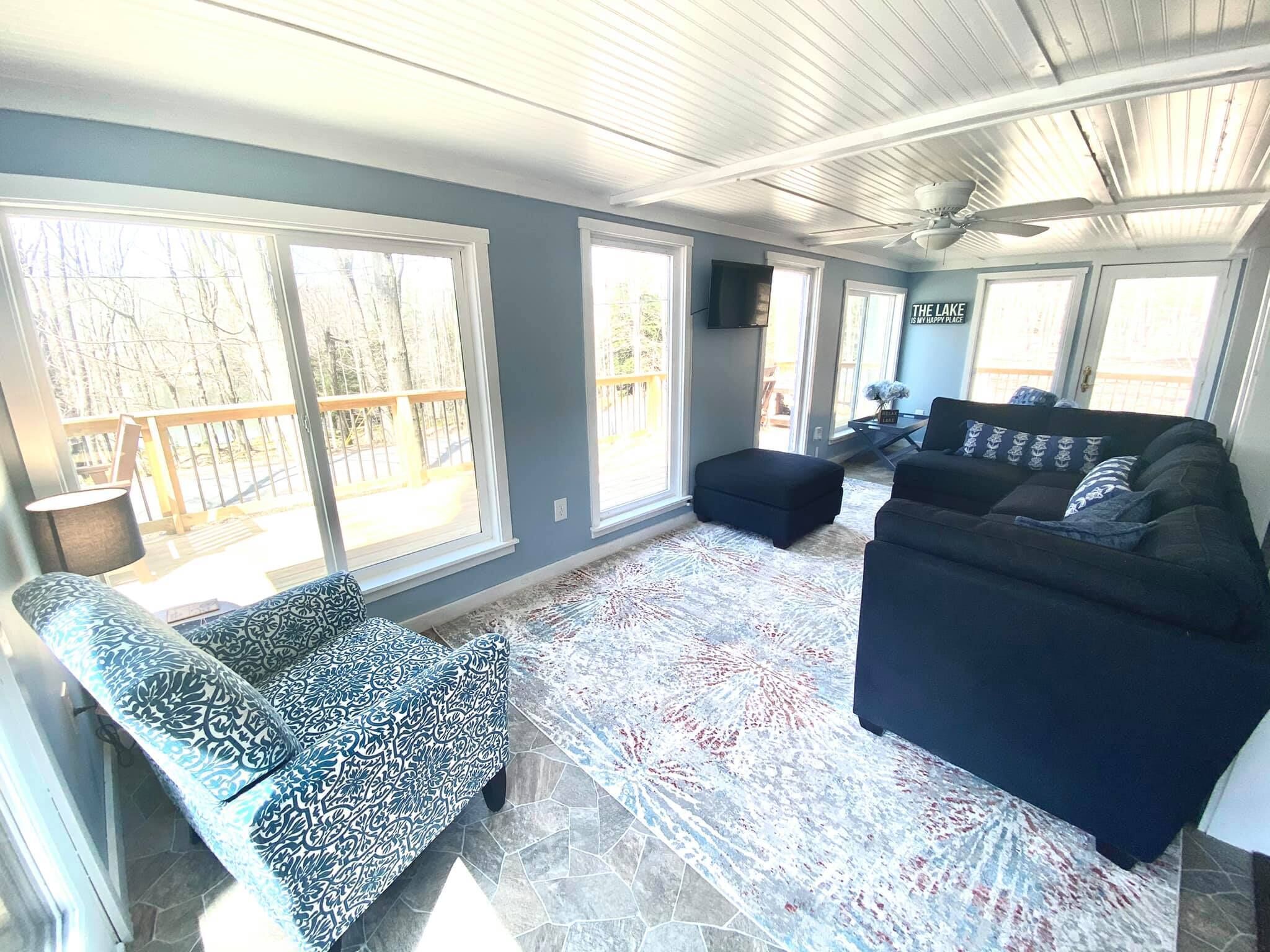 Blue - New Listing - Lake Front/View Cottage