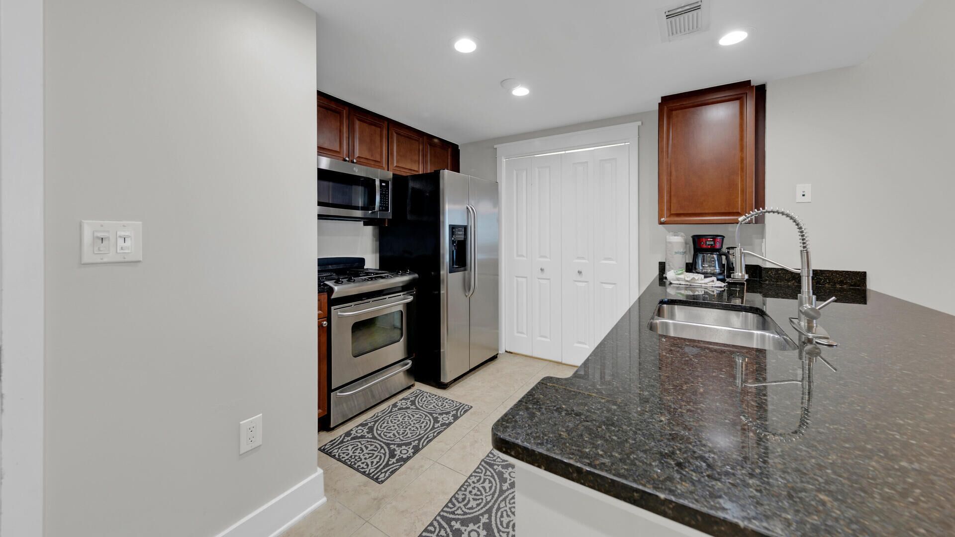 This 6th "Top" floor condo, Lazy River