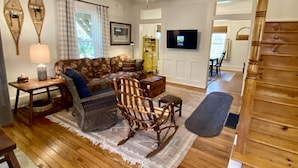 Unclassified image, 2 of 50, button - Cozy historic cottage in the woods. 10 minute walk to town  (Tryon)