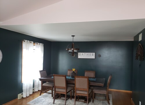 NFL Draft  / EAA Spacious home w/ Pool  / Sleeps 10