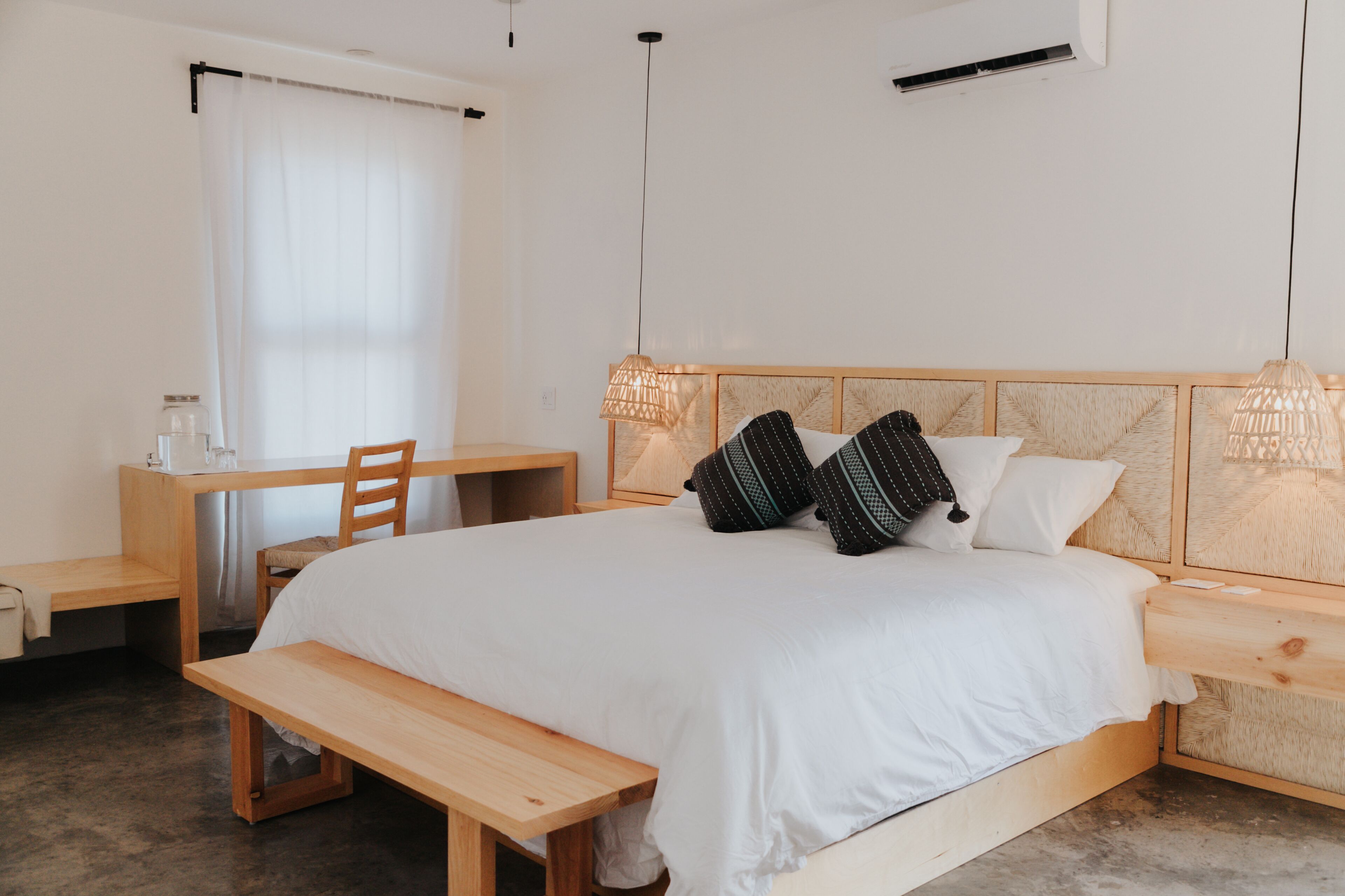 1 bedroom, premium bedding, memory foam beds, desk