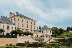 Front of property - Domaine de Rochebois & Spa Nuxe (Vitrac)