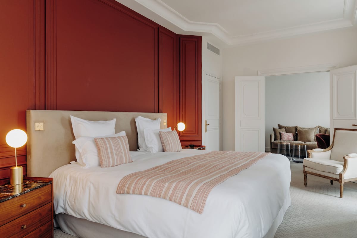 Suite | 1 bedroom, premium bedding, minibar, in-room safe