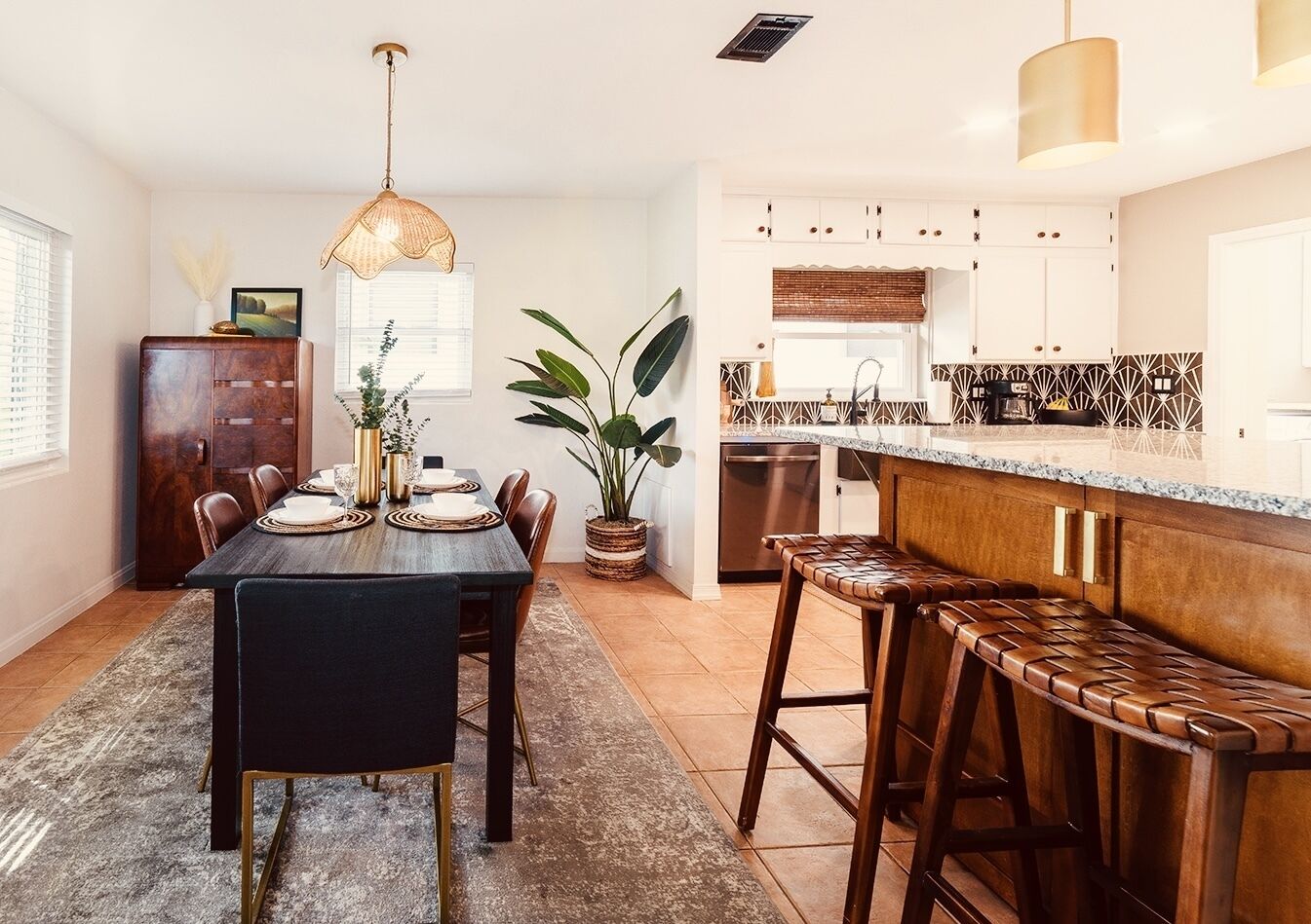 ☀️Sunny State of Mind☀️ Mid Century Beach House