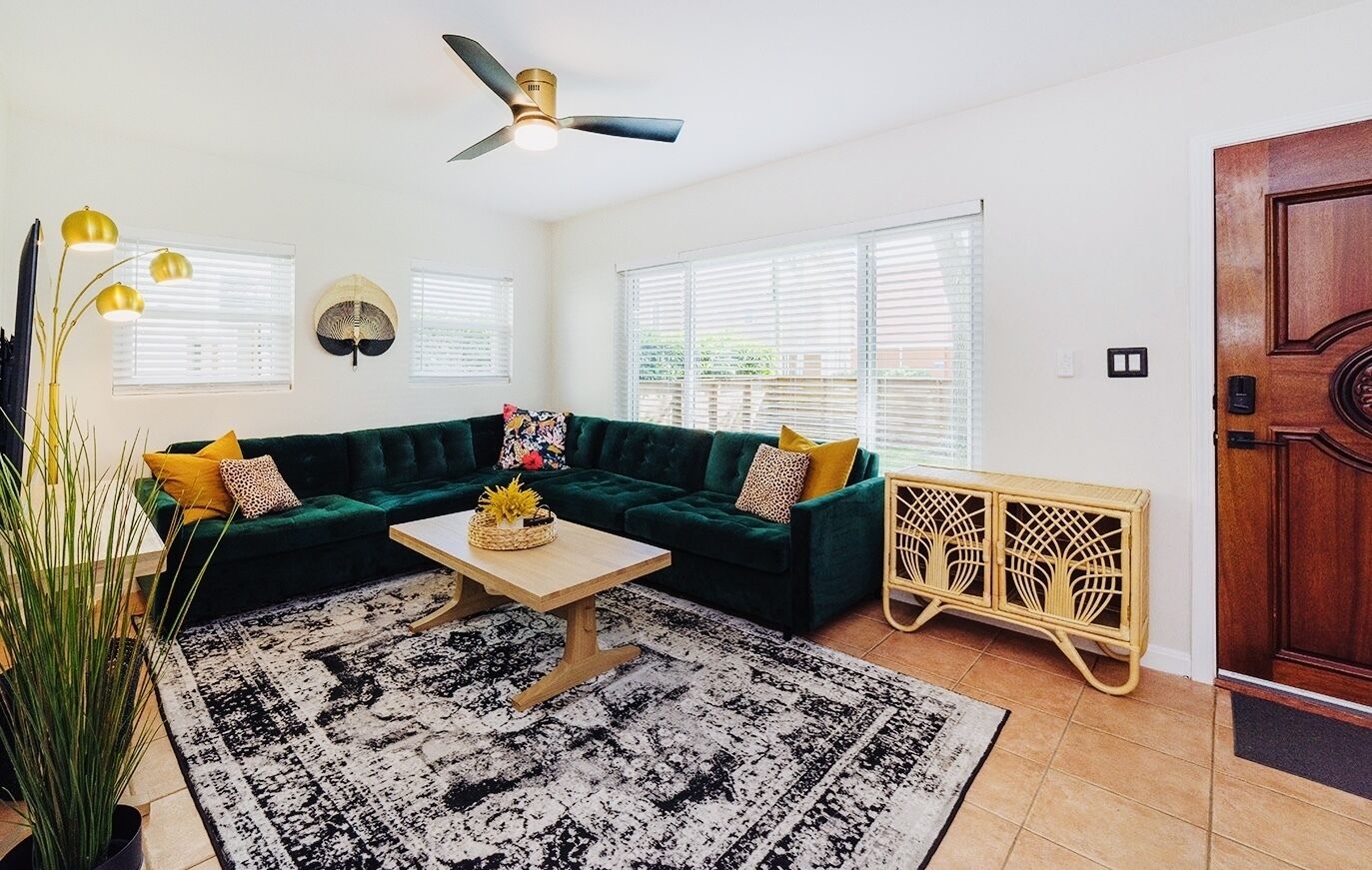 ☀️Sunny State of Mind☀️ Mid Century Beach House