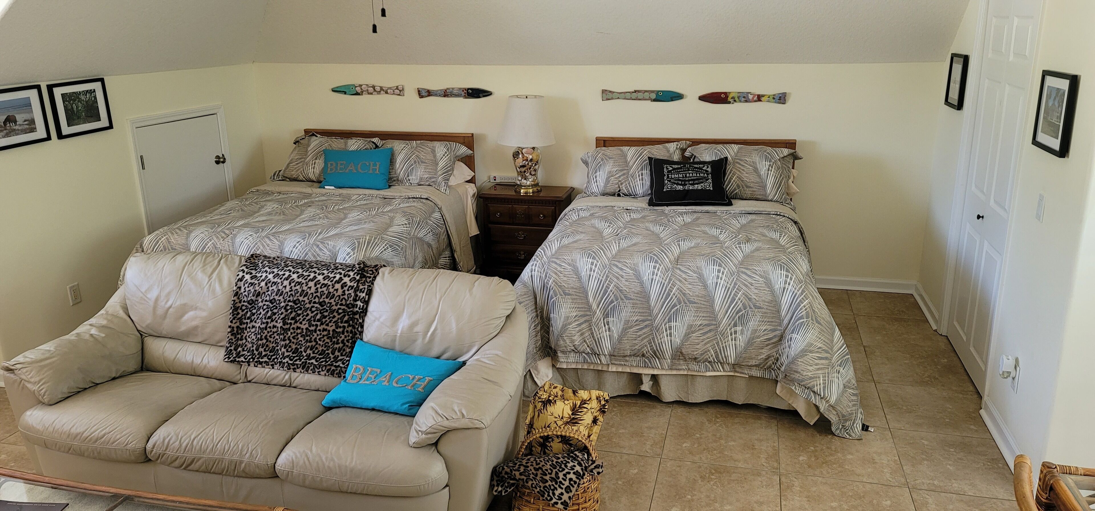 Carriage House Apt close to Cumberland Ferry, Kings Bay & Historic Downtown