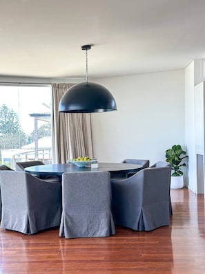 تناول الطعام