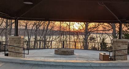 Mark Twain lake getaway at Blue Lagoon!