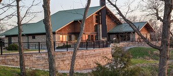 Mark Twain lake getaway at Blue Lagoon!