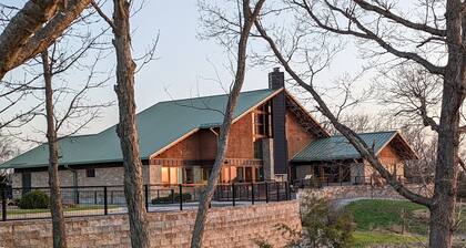 Mark Twain lake getaway at Blue Lagoon!