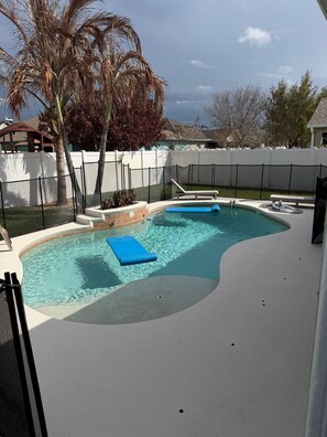 Outdoor pool, a heated pool