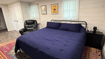 1 bedroom, WiFi (free), bed sheets