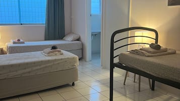 1 Bed Mix 3 Bed Dorm with Ensuite (International & interstate guests only)(18-35 Age Only) | Free WiFi, bed sheets