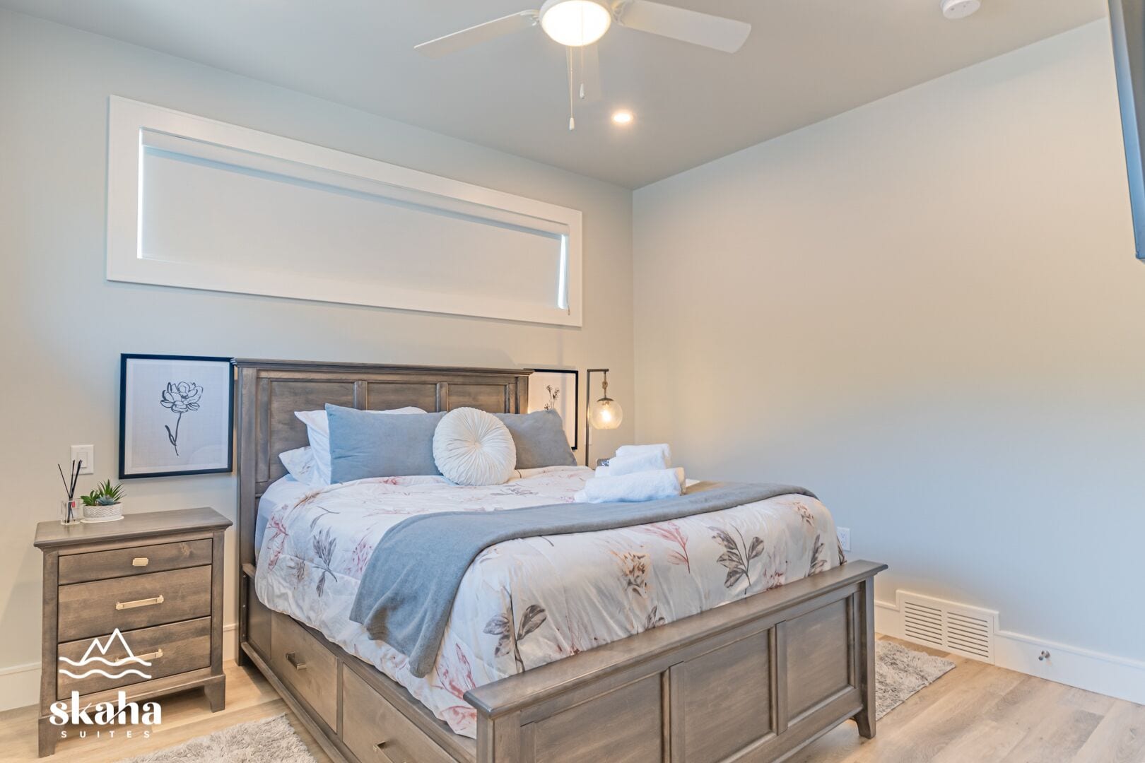 2 slaapkamers, een strijkplank/strijkijzer, gratis wifi, beddengoed