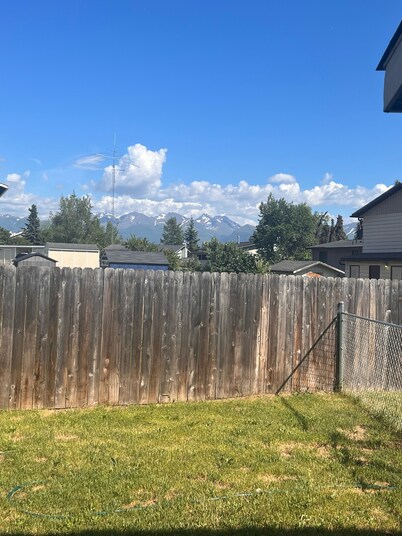 Lovely 2 bedroom, Minutes from down town!